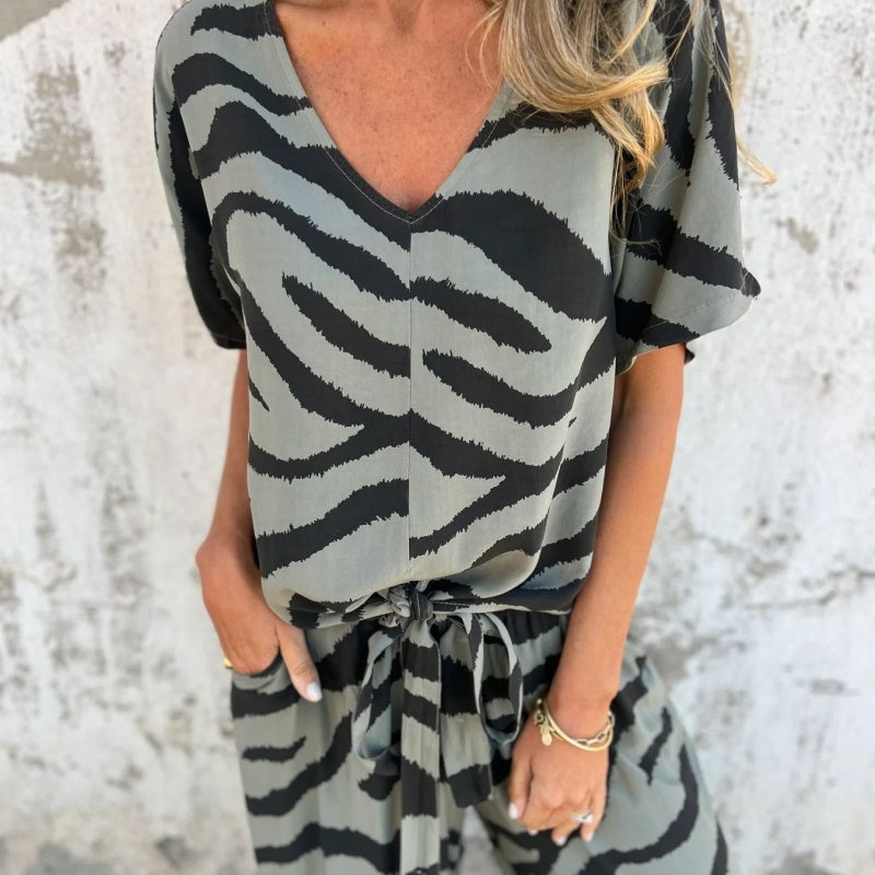 Enola | V-neck zebra print 2-piece set